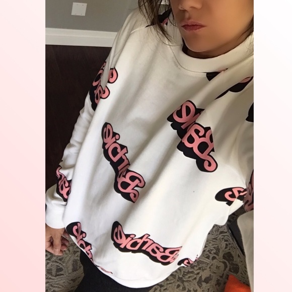 Zara Barbie Jumper/ Collaboration Mosscino
Barbie - Picture 8 of 9